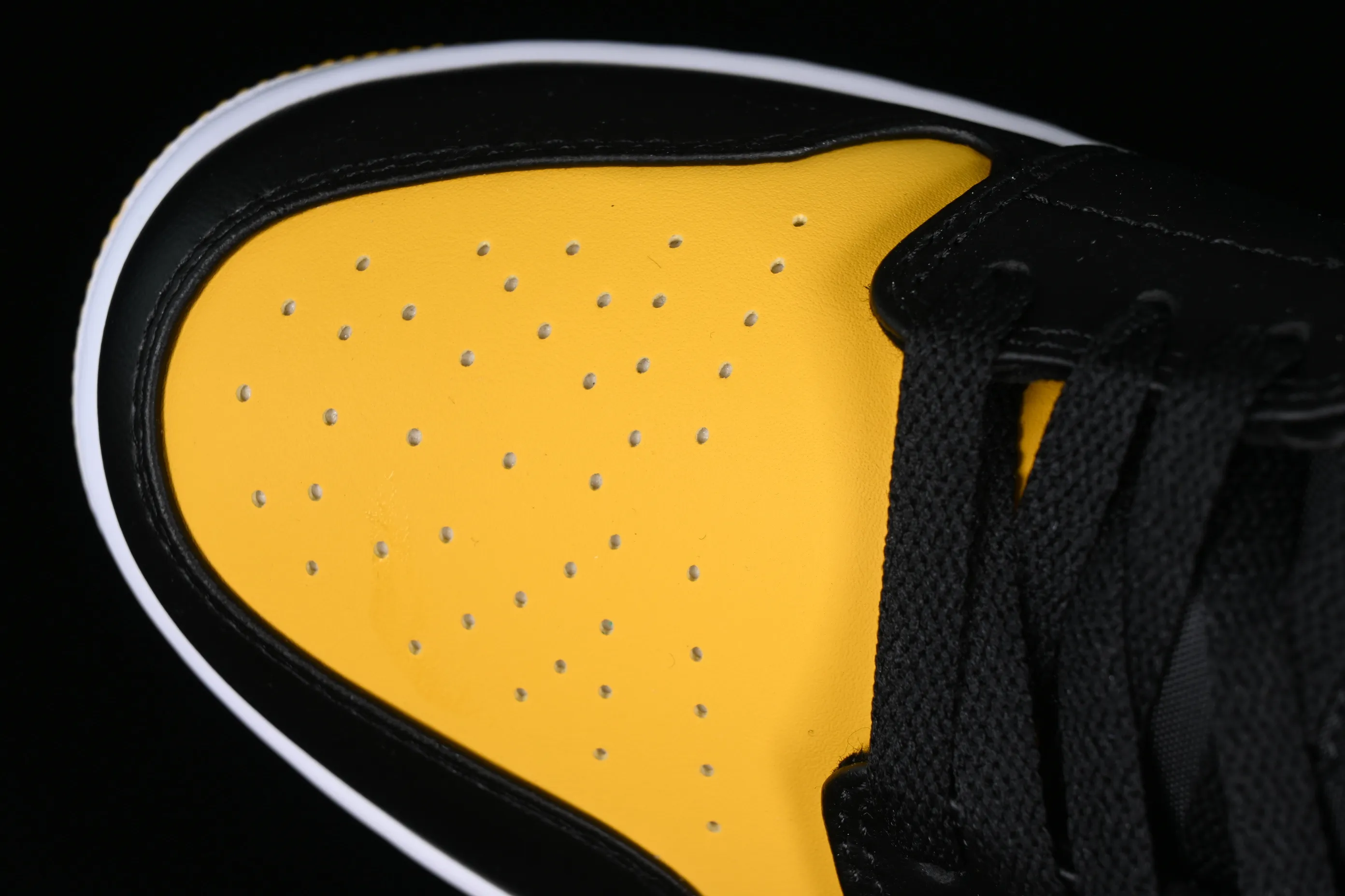 All categories Air Jordan Jordan series basketball shoes Air Jordan 1 Low Z version Air Jordan 1 Low OG "Yellow Ocher" AJ1 Joe 1 black and yellow low-top cultural casual sneakers 553558-072